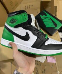 Nike Sneaker​
