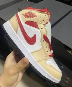Nike Sneaker​