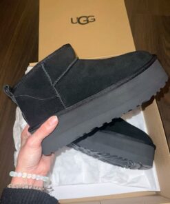 Ugg Boots Schwarz​