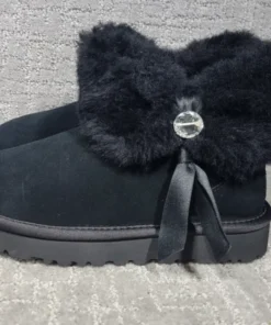 Ugg Mini Boots​